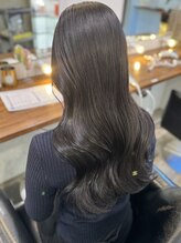 上質な艶感カラーでダメージレスなロングに★