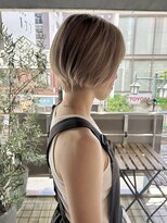 ヘアーアンドメイク ビス(HAIR&MAKE bis)&nbsp;外人風ショート☆ももこ