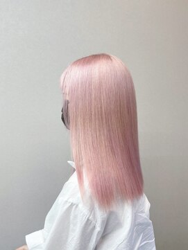 エミーバイモアムー(Emmie byMoremuu) 【アイリ】ホワイトピンク