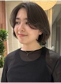 丸みショートボブ フェザーバング カーテンバング 長め前髪 40代