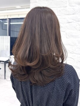 ロビー 表参道(ROBBY) ミディアムレイヤーカット/20代30代40代/顔周りカットワンカール