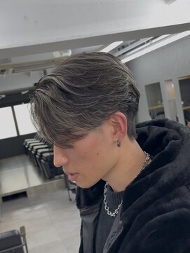 オーバルバイアピッシュ(OVARL by apish) フェザーパーマナチュラルセンターパート毛流れリバースパーマ