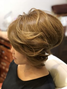 アヤジン Ayajn アップスタイル