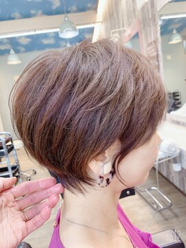 ヘアステージアミカル 横顔美人ショート♪