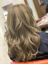 ラ ブレス ヘアーサロン 外国人風ハイライト＋ベージュカラー