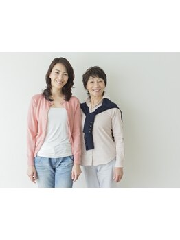 専門店ならではの通いやすい価格×国産の上質薬剤で染める透明感のある仕上がりにリピーター続出！