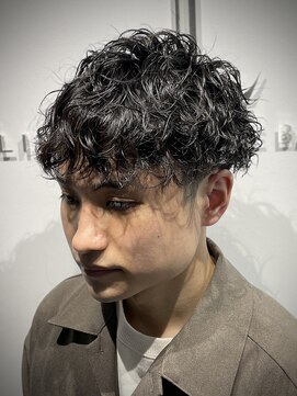 リバティシェアバーバー 銀座(LIBERTY SHARE BARBER) イメチェン/アカ抜け/エモスパイラルパーマ/モテメンズカット