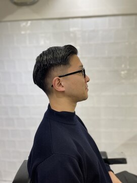 メリケンバーバーショップ フクオカ(MERICAN BARBERSHOP FUK) かきあげナチュラルフェードビジネス