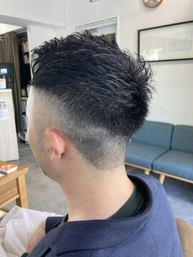 フツーロ 栄(FUTURO) 夏におすすめ、メンズショート