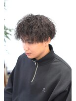 ゴスタッグ(gostag.)&nbsp;ツーブロックツイストスパイラルパーマ