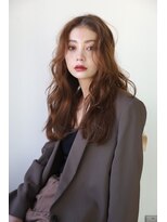 エクリジユウガオカ(equri Jiyugaoka) 【自由が丘】ふんわりウェーブロング×インナーグレージュ