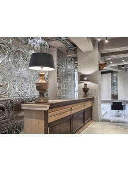 時がゆっくり流れるような穏やかな空間で《あなただけ》の”既製品ではない”オーダーメイドデザインを