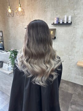 エピ(epi) 髪質改善/レイヤー/ハイライト/縮毛矯正/20代/30代40代