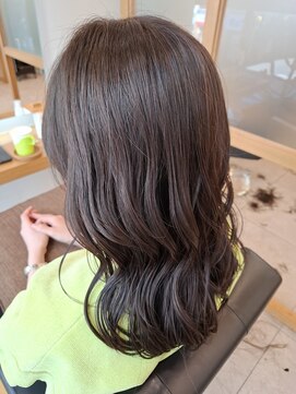  リュクスバトーバイトリコ 船橋南口店(Luxe BATEAU by tricot) アッシュグレージュ