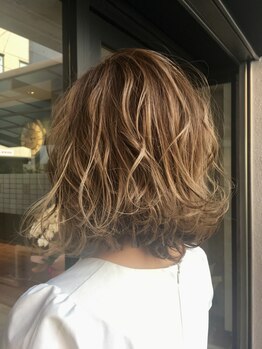 一人ひとりに丁寧なカウンセリングと、骨格や髪質に合わせたカットであなたに似合うスタイルをご提案☆