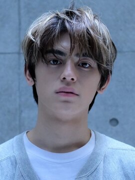 ヘアーサロン フォーメン イデア(hair salon for Men idea) ハイライトカラー ブリーチ マッシュショート 20代 眉毛【札幌】