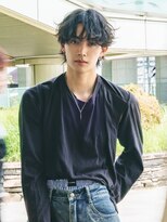 アクシス ナゴヤ(AXIS NAGOYA) 北野刈り上げセンターパート/波巻きツイストスパイラル/名駅