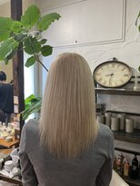 アン(Hair make un) ミルクティーベージュ