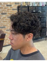 スペックホルダー(Spec Holder) メンズパーマ×サーフカール5.9リバースセンターパート