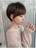 ピンクハッシュカットくびれショートヨシンモリ