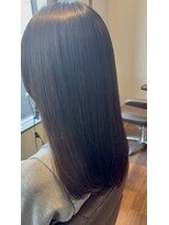 エスト(est.)&nbsp;プレミアム縮毛矯正×髪質改善ミネコラトリートメント