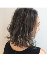 カシェ シモムラ(Cashe'e SHIMOMURA)&nbsp;高彩度グレージュ