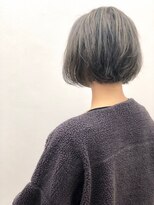 ヘアーガーデンニコモカ(Hair Garden NICOMOCA) ダークシルバーアッシュボブ