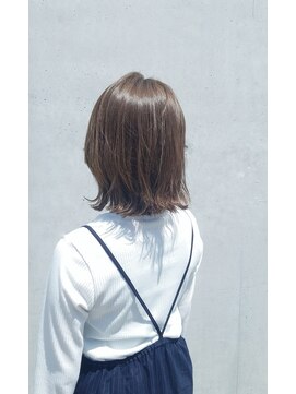 イロリ(ILOLI) セピアベージュ