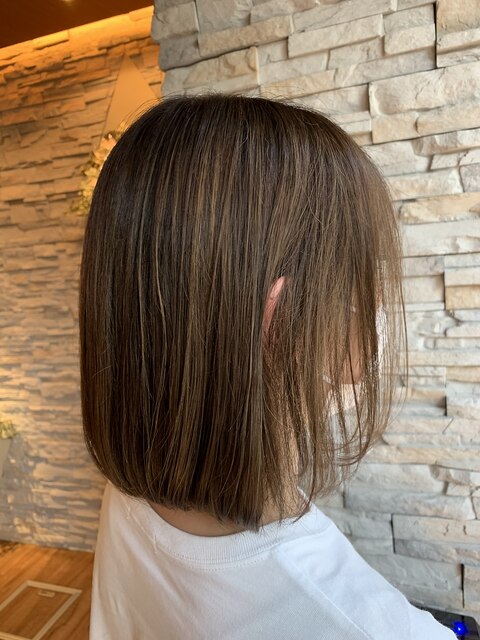 グレイヘアハイライト