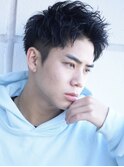 ソフトツイストスパイラル刈り上げおしゃれショートアップバング