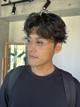 エー(a.) メンズパーマ