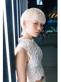 ホワイトブロンド/ホワイトショート/金髪ショート/ハイトーン