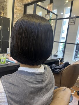 ヘアーラウンジ アンフィ 井土ヶ谷(Hair Lounge Anphi) レイヤーボブ