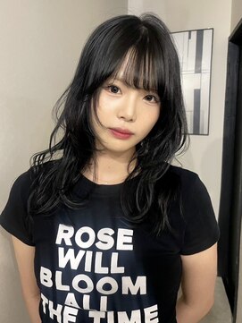 ナービス(NARVIS) 顔まわりレイヤー/レイヤーカット/セミロング/透明感カラー/艶髪