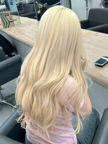 Beleza 川越 -ブリーチ・ハイトーン・ダブルカラー・エクステ・羽エクステ- 17839ホワイトアッシュシャンパンベージュミディアムレイヤー