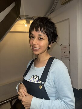 ボウ(BOW) 【BOW HAIR】癖毛を活かしたベリーショート