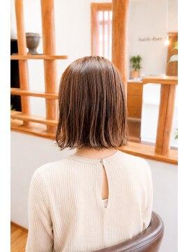 キノヘアー(kino hair) 切りっぱなしショートボブ