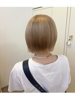 エクラヘアーズボウグループ(eclat hair’s BEAU group)&nbsp;ミルクティーベージュ