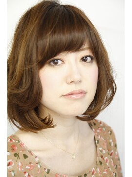 エイト(salon 8) ☆８秋のミディアムスタイル☆