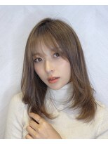 ロンド ストラーダ 心斎橋(Lond strada)&nbsp;ショート×ハイライト白髪ぼかし×マチルダボブ[心斎橋]