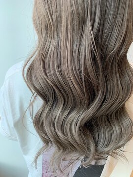 ジーナ 池袋(Zina) #イルミナ#アディクシー#デザインカラー