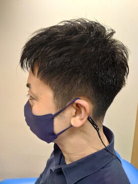 ヘアーカットデザインサロン スマッシュ 田町店(Hair cut design salon Smash) フォワード束感フェードカットショート ビジネスマン 学生、黒髪