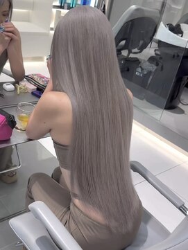 アールプラス 新宿(ar+) ハイトーン×シールエクステ