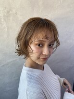 リップラインショートボブにアッシュグレー