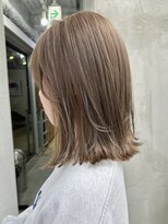 キラ 原宿(KILLA)&nbsp;イヤリングカラー_インナーカラー_こなれミディ_レイヤー_前髪