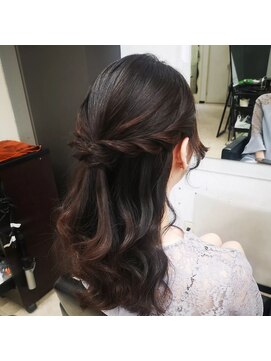 ヘアーデザイン リリー(HAIR DESIGN LiLy) ハーフアップアレンジ♪