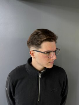 ダンヒルバーバー(dunhill BARBER) フェードカット<理容室>[メンズ/シェービング/床屋/銀座]