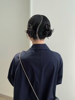 エイゾー 銀座(EIZO)&nbsp;ツインシニヨン / 個性派アレンジ / お呼ばれヘア / 結婚式ヘア