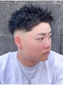 アップバング短髪ツイストスパイラルブリーチパーマツイスパ