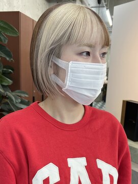 ノード(NODE) 栄小顔レイヤーボブミルクティーベージュ